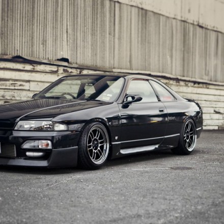 Nissan-Skyline-R33-Black-Stance-Nation