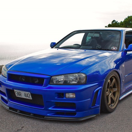 Nissan-Skyline-R34-Blue-Ocean