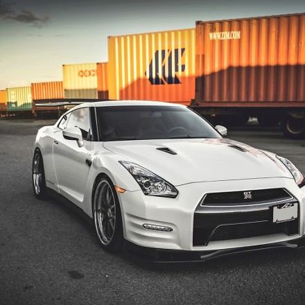 nissan-godzilla-r35-gt-r-black-edition-by-jotech-motorsports-(1)