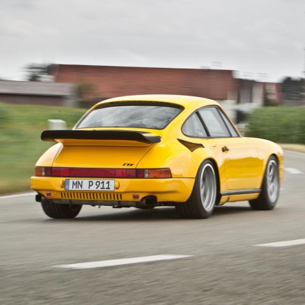 1987-ruf-ctr-yellowbird-911-turbo-photo-548133-s-1280x782