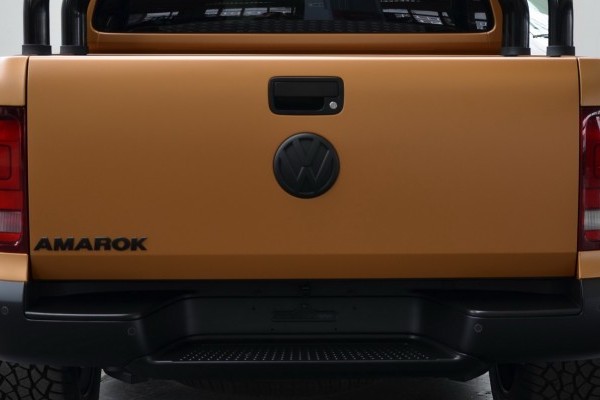 amarok-v8-passion-desert-03-740x400