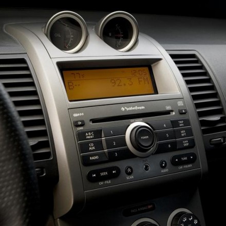 nissan_Sentra_SER_2008-i06-800