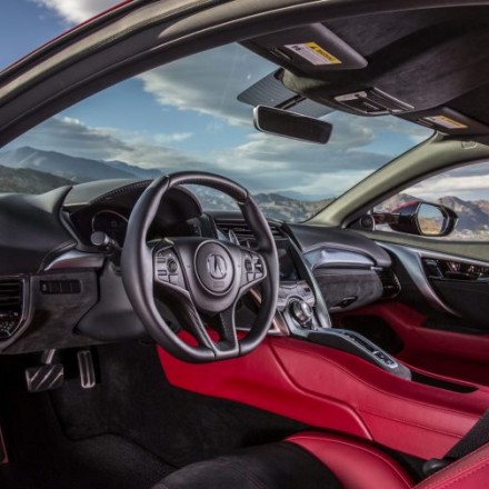 Acura-NSX-2017-1-670x504