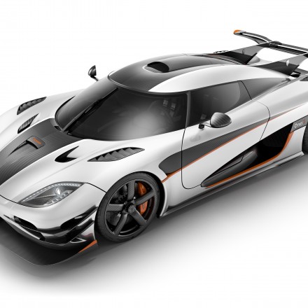 Koenigsegg_One1_Front_02
