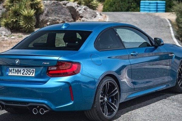 BMW-M2_Coupe-2016-1024-23-740x400