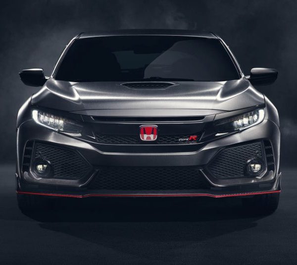 2017-honda-civic-type-r-114-876x535